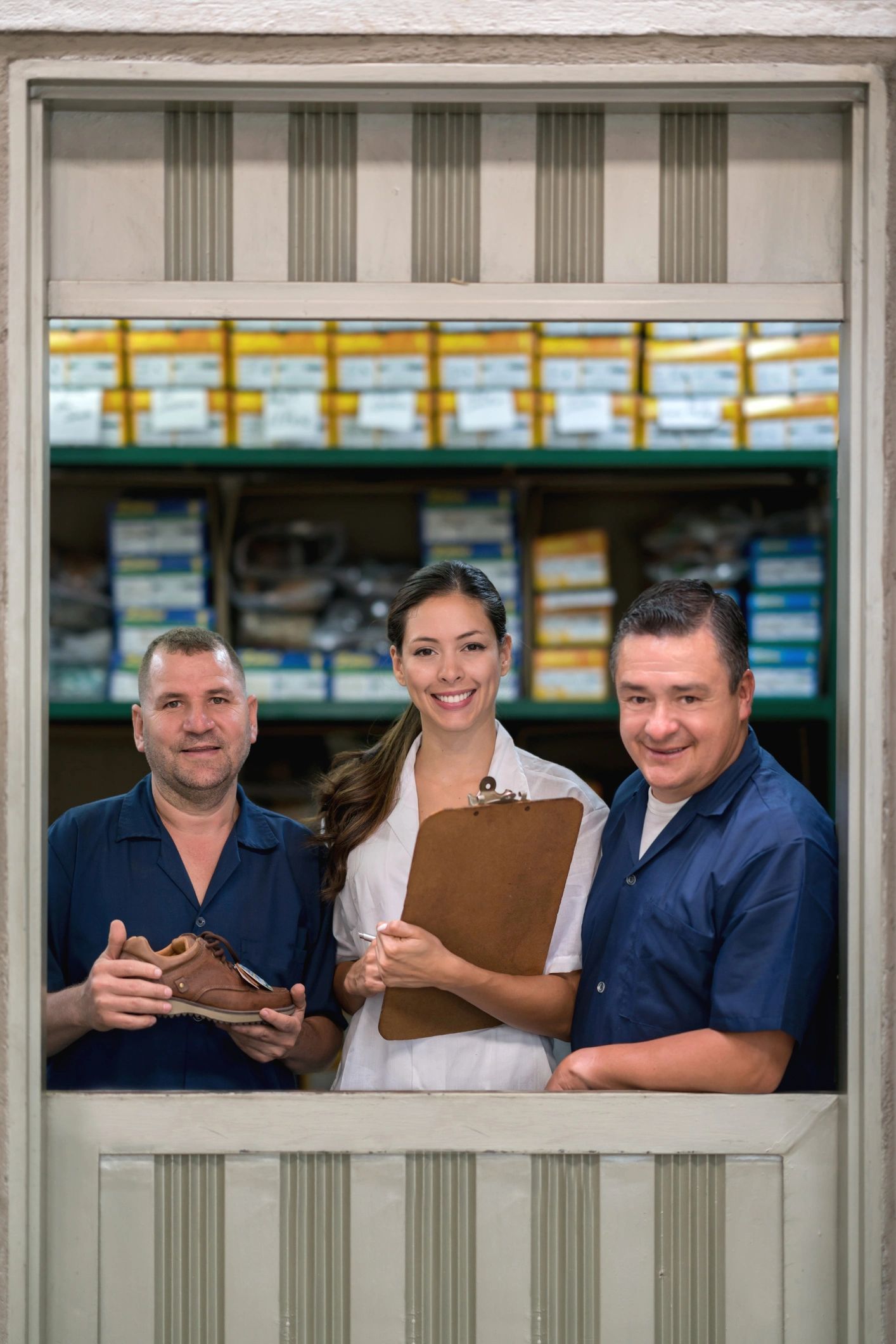 Team portrait representing customer care at THT Autos